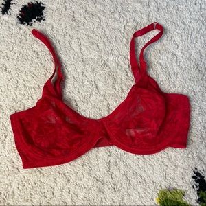Gap red lace underwire pad free bra